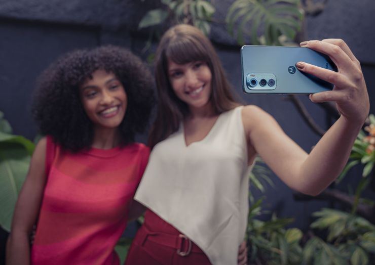 Motorola Edge 30 - world launch