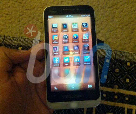 BlackBerry huye del mercado, pero tiene un modelo nuevo