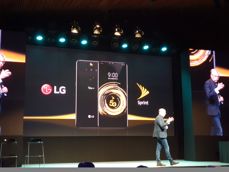 Präsentation des Modells LG V50 ThinQ 5G