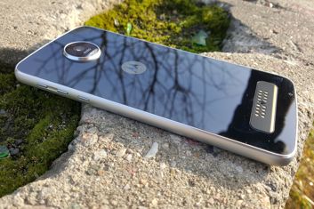 Lenovo Moto Z Play Lenovo Moto Z Play