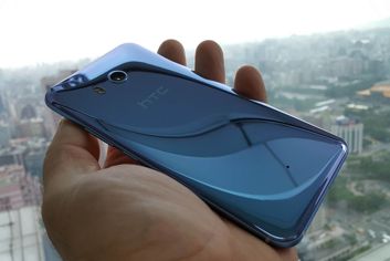 HTC U11