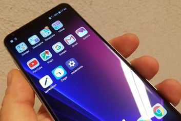 LG V30