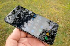 Pocophone F1 Pocophone F1