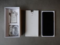 Packaging and accessories