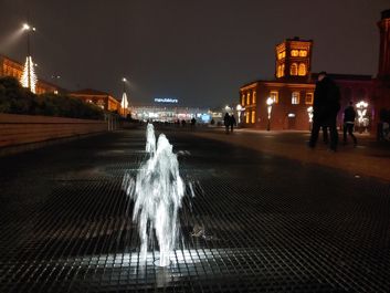 Comparing photos from the standard and wide angle lenses