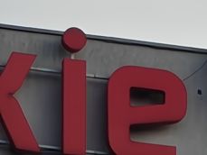 Différents multiples de zoom de 0,6x à 120x Différents multiples de zoom de 0,6x à 120x