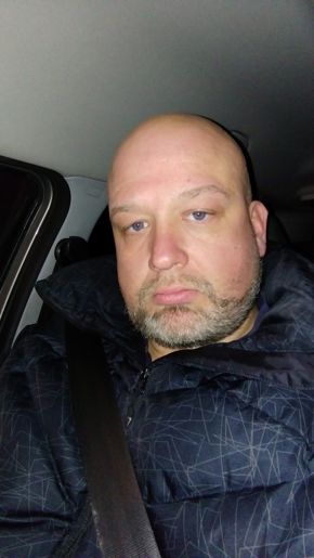 Селфи с подсветкой и без Селфи с подсветкой и без