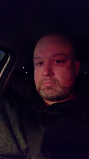 Селфи с подсветкой и без Селфи с подсветкой и без