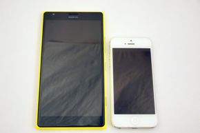Comparaison des tailles : Lumia et iPhone 5